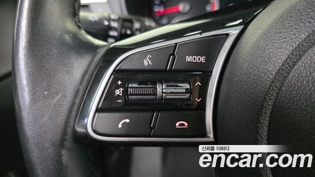 Kia K5 (II) 2.0 Noblesse 2019 — фото 17