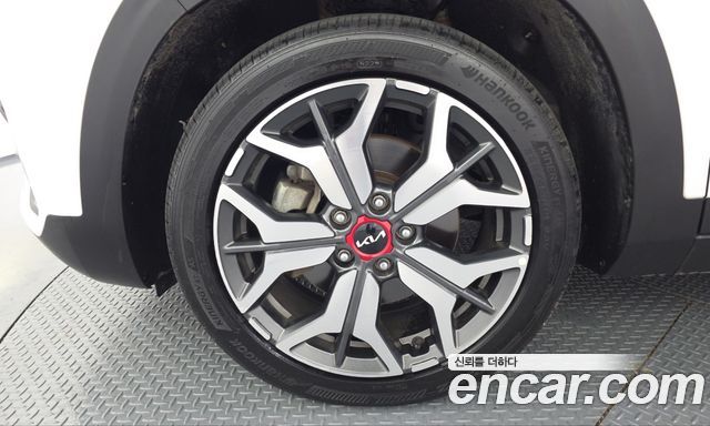 Kia Seltos Gasoline 1.6 Turbo 2WD Signature 2022 — фото 5