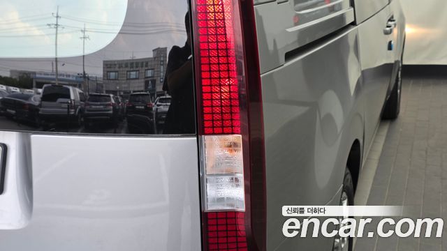 Hyundai Staria 2WD Camping Car Special Vehicle 2022 — фото 23