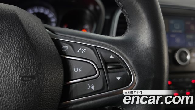 Renault Korea SM6 2.0 GDe SE 2016 — фото 15