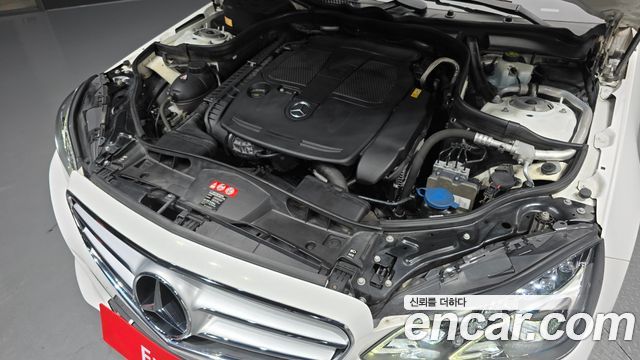 Mercedes-Benz E-Class (W212) E300 4MATIC Avantgarde 2016 — фото 6