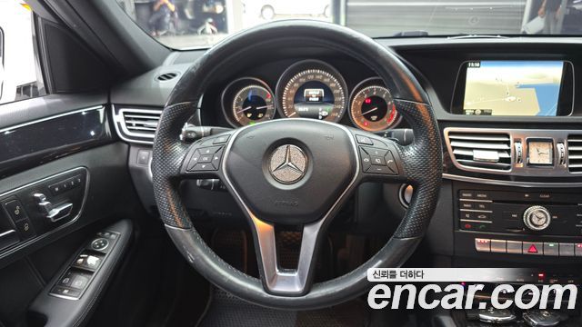 Mercedes-Benz E-Class (W212) E300 4MATIC Avantgarde 2016 — фото 13