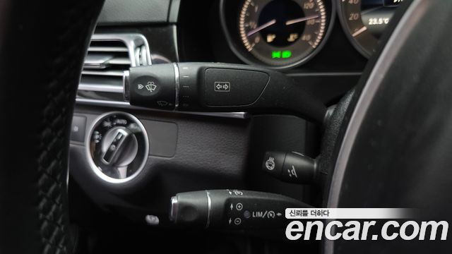 Mercedes-Benz E-Class (W212) E300 4MATIC Avantgarde 2016 — фото 17