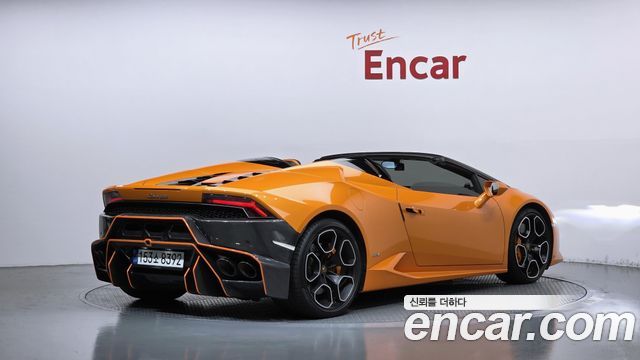 Lamborghini Huracan LP610-4 Spyder 2016 — фото 2