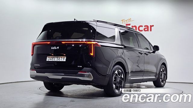 Kia Carnival (IV) HEV 9seater Signature 2024 — фото 2