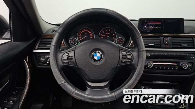 BMW 3 Series (F30) 320i 2013 — фото 13