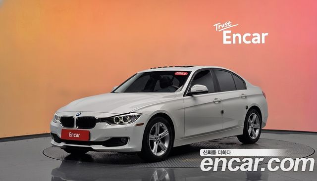 BMW 3 Series (F30) 320i