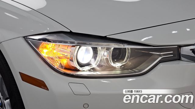 BMW 3 Series (F30) 320i 2013 — фото 22
