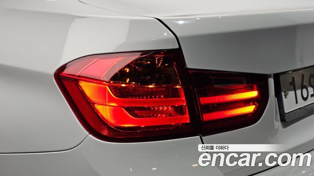 BMW 3 Series (F30) 320i 2013 — фото 23