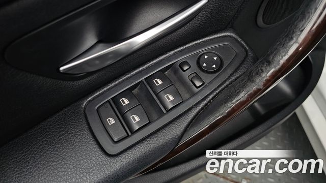 BMW 3 Series (F30) 320i 2013 — фото 28