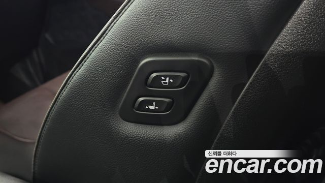 Hyundai Santa Fe Diesel 2.2 2WD Prestige 2021 — фото 27
