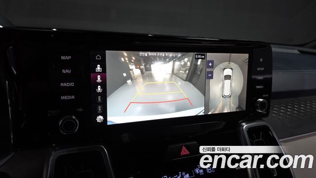 Kia Sorento (IV) HEV 1.6 2WD Gravity 2023 — фото 16