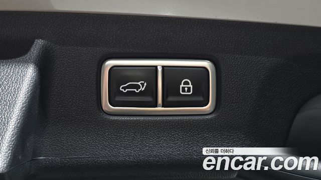Kia Sorento (IV) HEV 1.6 2WD Gravity 2023 — фото 19