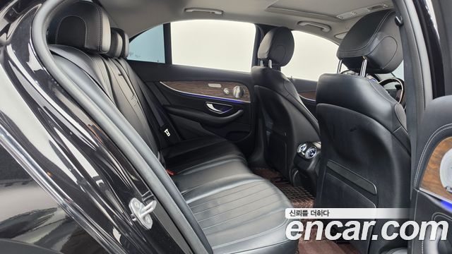 Mercedes-Benz E-Class (W213) E300 Exclusive 2018 — фото 12