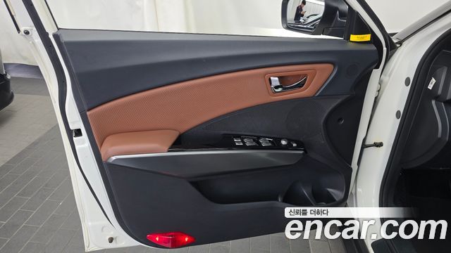 KG Mobility (SsangYong) Tivoli Armor Gear Plus 2WD 2019 — фото 24
