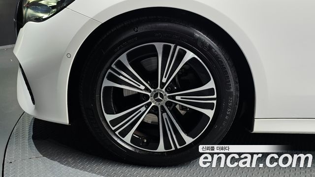 Mercedes-Benz E-Class (W214) E200 Avantgarde 2024 — фото 5