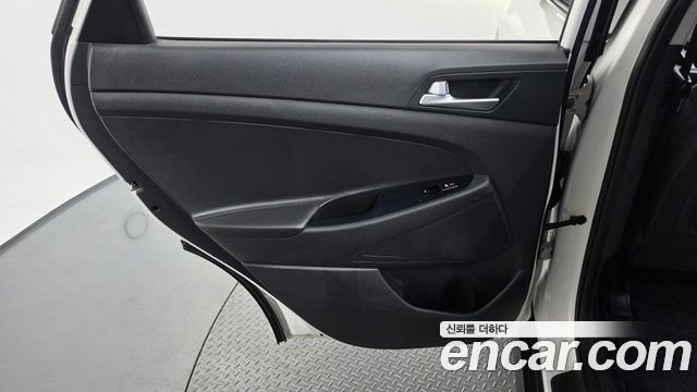 Hyundai Tucson Diesel 1.7 2WD Premium 2018 — фото 31