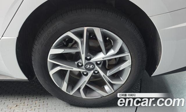 Hyundai Sonata (DN8) 2.0 Premium Family 2020 — фото 21
