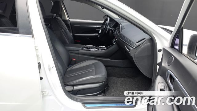 Hyundai Sonata (DN8) 2.0 Premium Family 2020 — фото 26