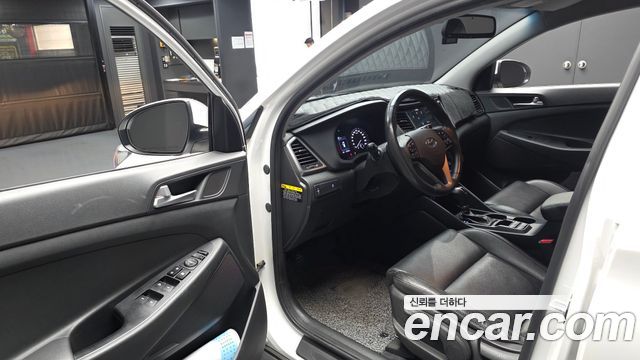 Hyundai Tucson Diesel 2.0 2WD Modern 2018 — фото 10