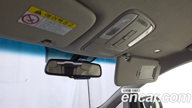 Kia Carnival 9-Seater Luxury 2019 — фото 17