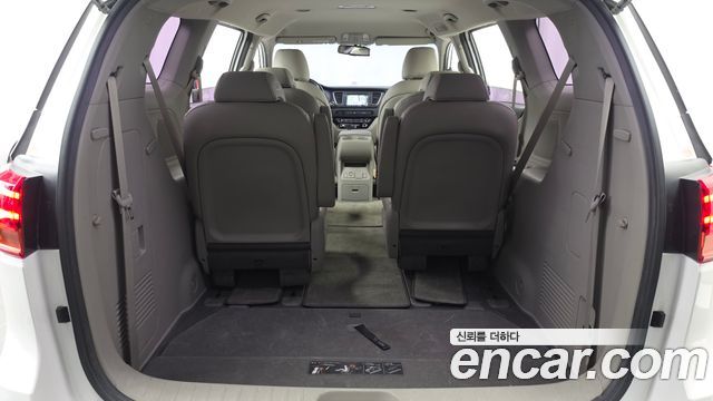 Kia Carnival 9-Seater Luxury 2019 — фото 20