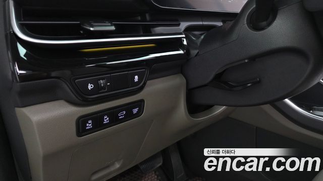 Kia Carnival (IV) HEV 7seater Signature 2024 — фото 20