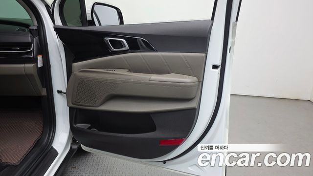Kia Carnival (IV) HEV 7seater Signature 2024 — фото 25