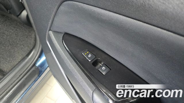 Kia Sportage Hybrid (V) Signature Gravity 2WD 2022 — фото 16