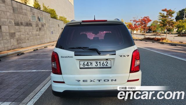 KG Mobility (SsangYong) Rexton W 2.0 4WD RX7 Luxury 2013 — фото 4