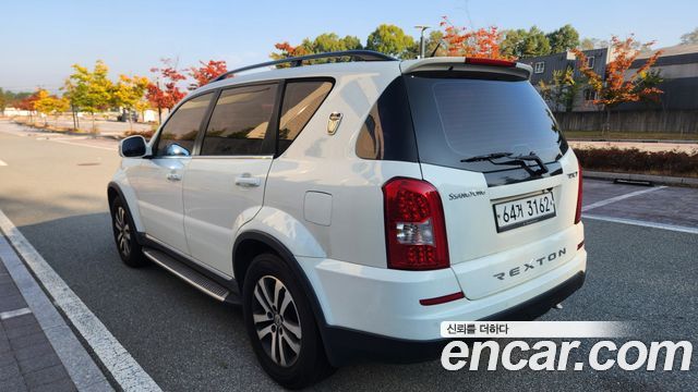 KG Mobility (SsangYong) Rexton W 2.0 4WD RX7 Luxury 2013 — фото 6