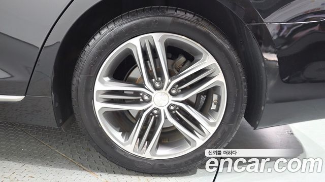 Hyundai Grandeur (IG) 3.0 Exclusive 2017 — фото 21