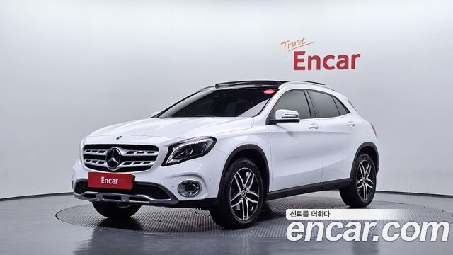 Mercedes-Benz GLA-Class (X156) GLA220 Premium