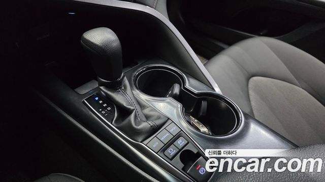 Toyota Camry (XV70) 2.5 LE Hybrid 2019 — фото 9