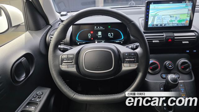 Hyundai Casper The Essential Light 2024 — фото 15