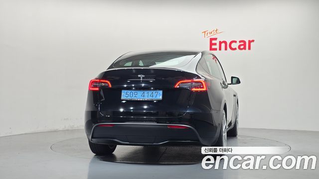 Tesla Model Y RWD 2023 — фото 4