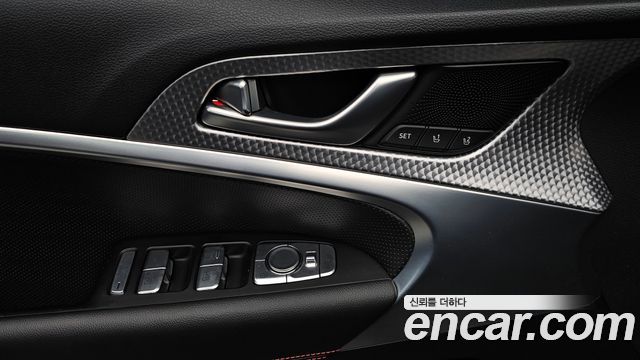 Genesis G70 Gasoline 2.0T 2WD 2022 — фото 28
