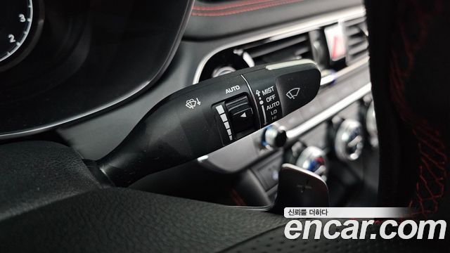 Genesis G70 Gasoline 2.0T 2WD 2022 — фото 31