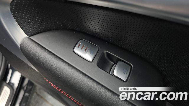 Genesis G70 Gasoline 2.0T 2WD 2022 — фото 33