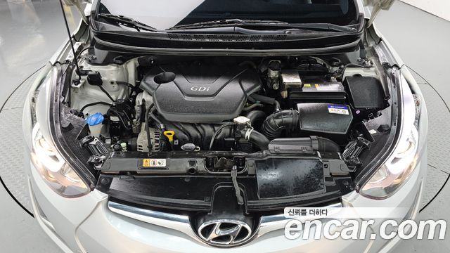 Hyundai Avante 1.6 GDi Modern Standard 2015 — фото 6