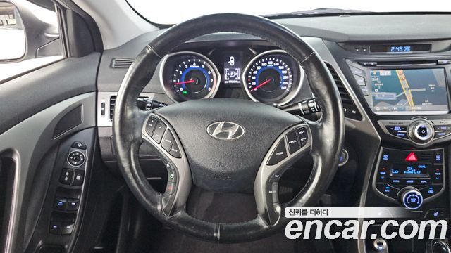 Hyundai Avante 1.6 GDi Modern Standard 2015 — фото 11