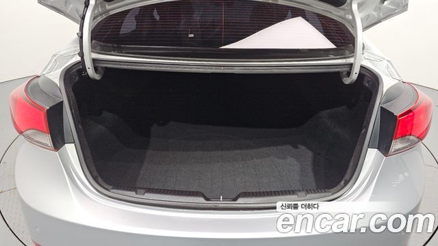 Hyundai Avante 1.6 GDi Modern Standard 2015 — фото 20