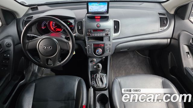 Kia Forte 1.6 GDI Deluxe ECO Plus 2011 — фото 7