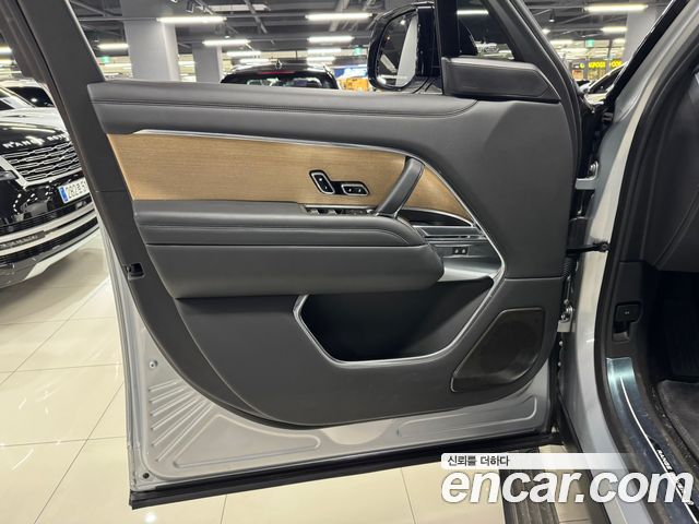 Land Rover Range Rover (V) P530 SV Long Wheel Base 2023 — фото 5