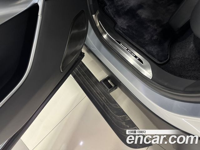 Land Rover Range Rover (V) P530 SV Long Wheel Base 2023 — фото 17