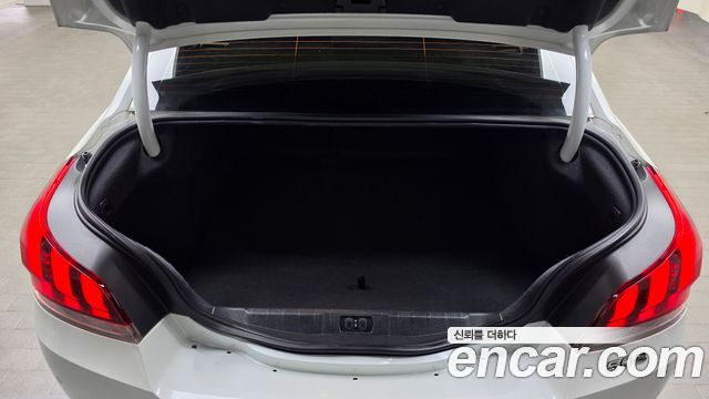 Peugeot 508 1.6 e-HDi Active First Generation 2015 — фото 20