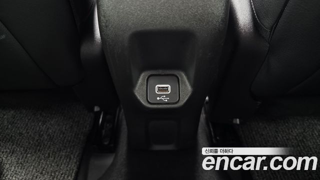 Jeep Renegade 1.3 Limited 2022 — фото 28