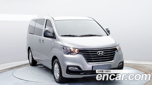 Hyundai Grand Starex Van 3-Seater Smart 2021 — фото 3