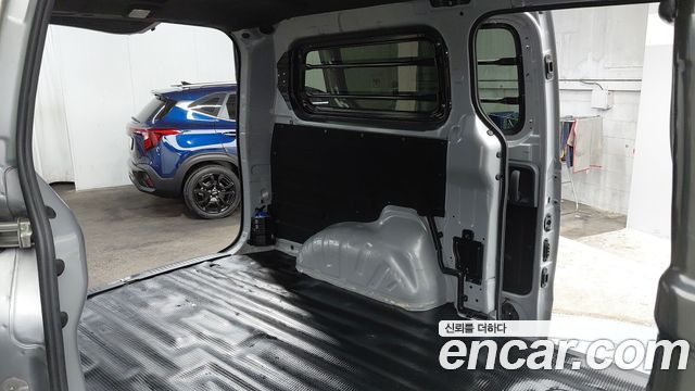 Hyundai Grand Starex Van 3-Seater Smart 2021 — фото 8