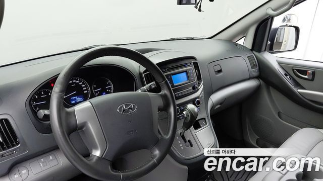 Hyundai Grand Starex Van 3-Seater Smart 2021 — фото 9